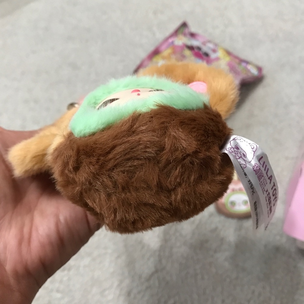 Liila’s Garden Tea Party Mini Plush Pendant Blind Box Toy - Kiwi Monkey 🚨 - Picture 7 of 16